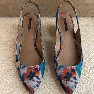 Tahari Shoes
